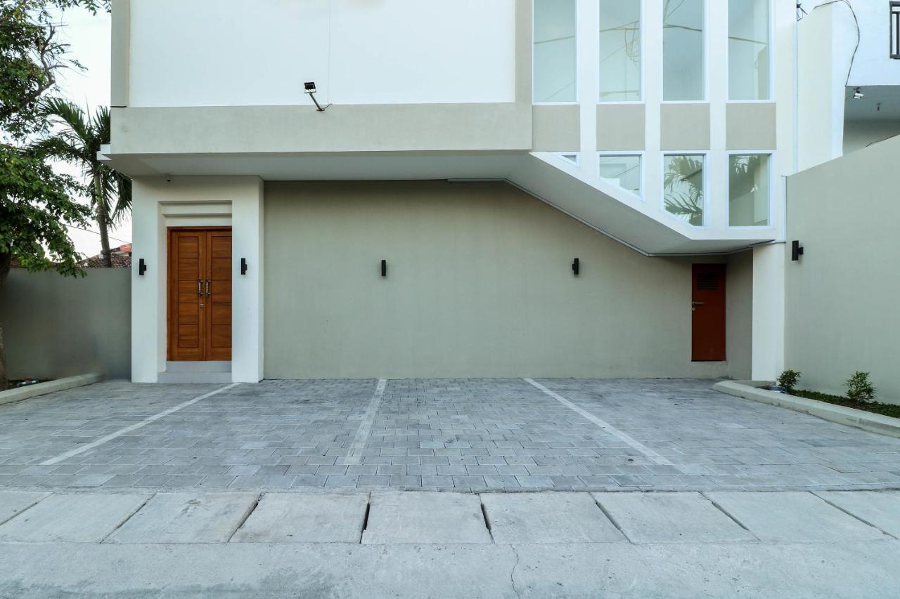 Oyo 1200 Kencana Residence جيمباران المظهر الخارجي الصورة